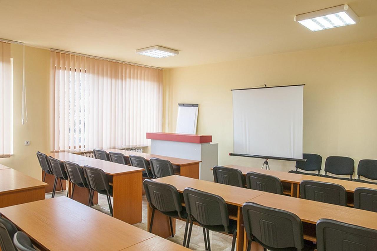 Apart Hotel Central Razgrad Kültér fotó