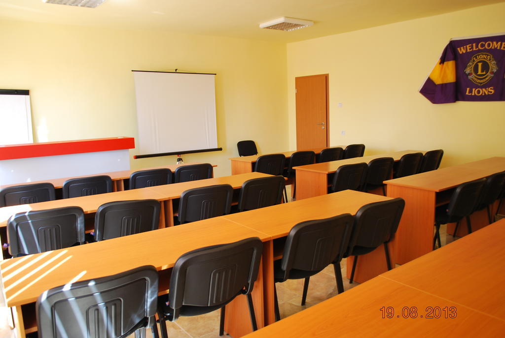 Apart Hotel Central Razgrad Kültér fotó