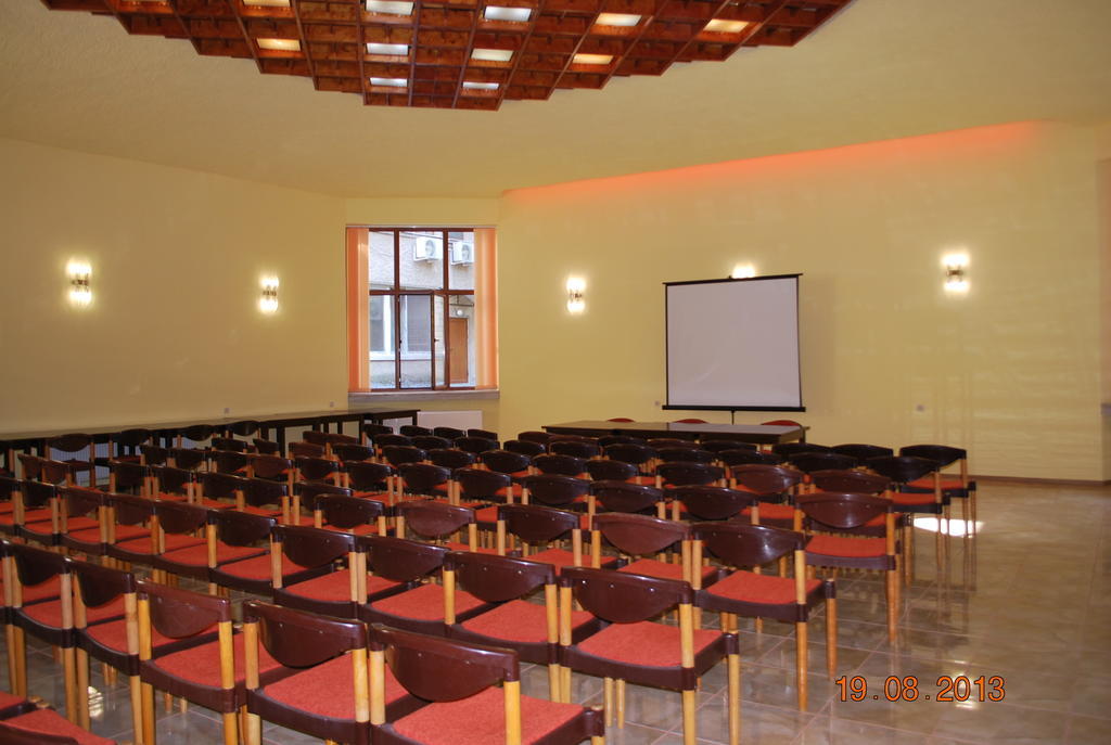 Apart Hotel Central Razgrad Kültér fotó