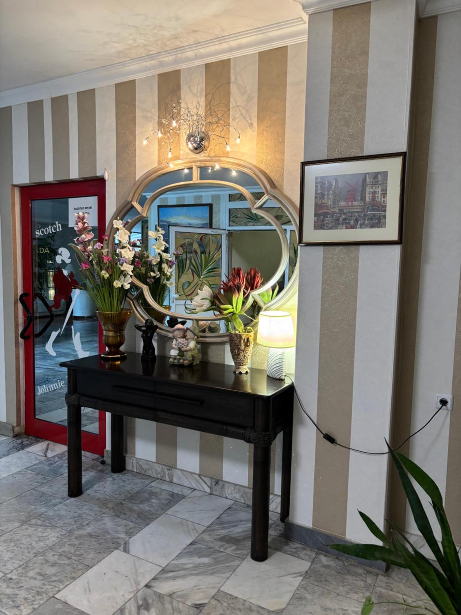 Apart Hotel Central Razgrad Kültér fotó