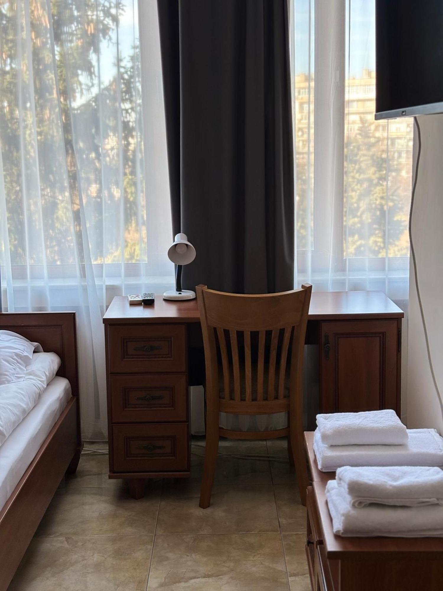 Apart Hotel Central Razgrad Kültér fotó